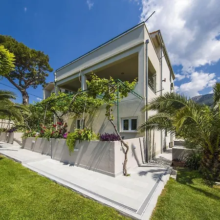 빌라 Dvori Viskovi *