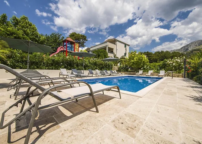 빌라 Dvori Viskovi *