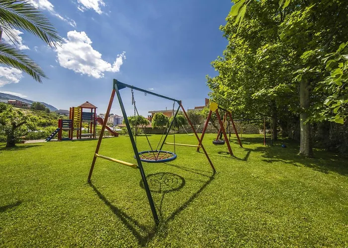 Dvori Viskovi 빌라 포드스트라나