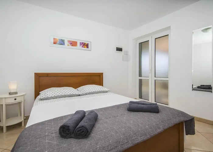 빌라 Dvori Viskovi