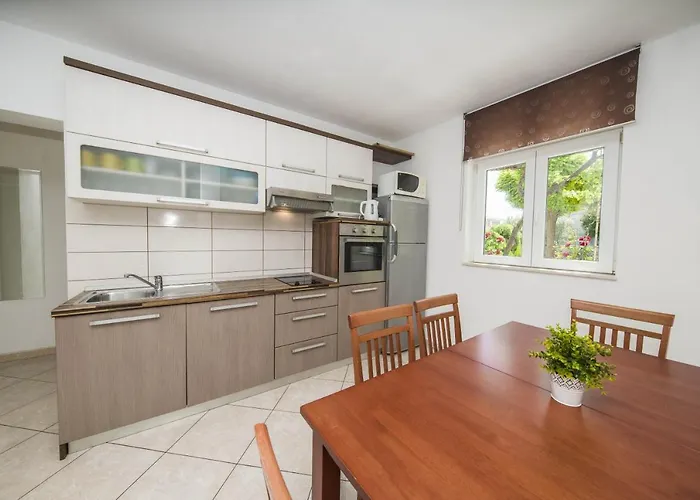 빌라 Dvori Viskovi